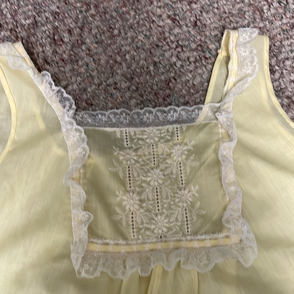 Vintage 50s/60s 2 pc nightgown with matching robe - Picture 11 of 12